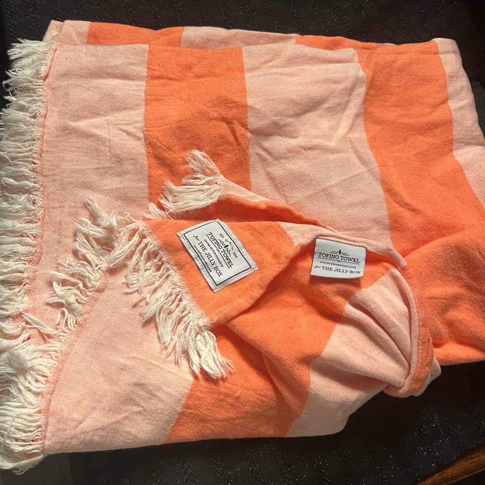 Jilly box tofino towel